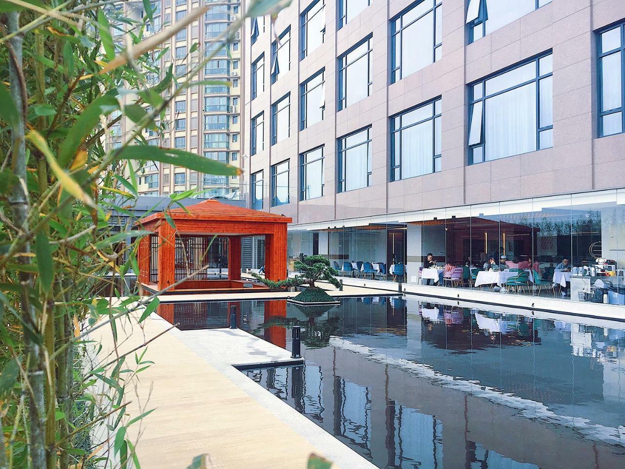 Virtuous World Hotel Foshan Exterior photo