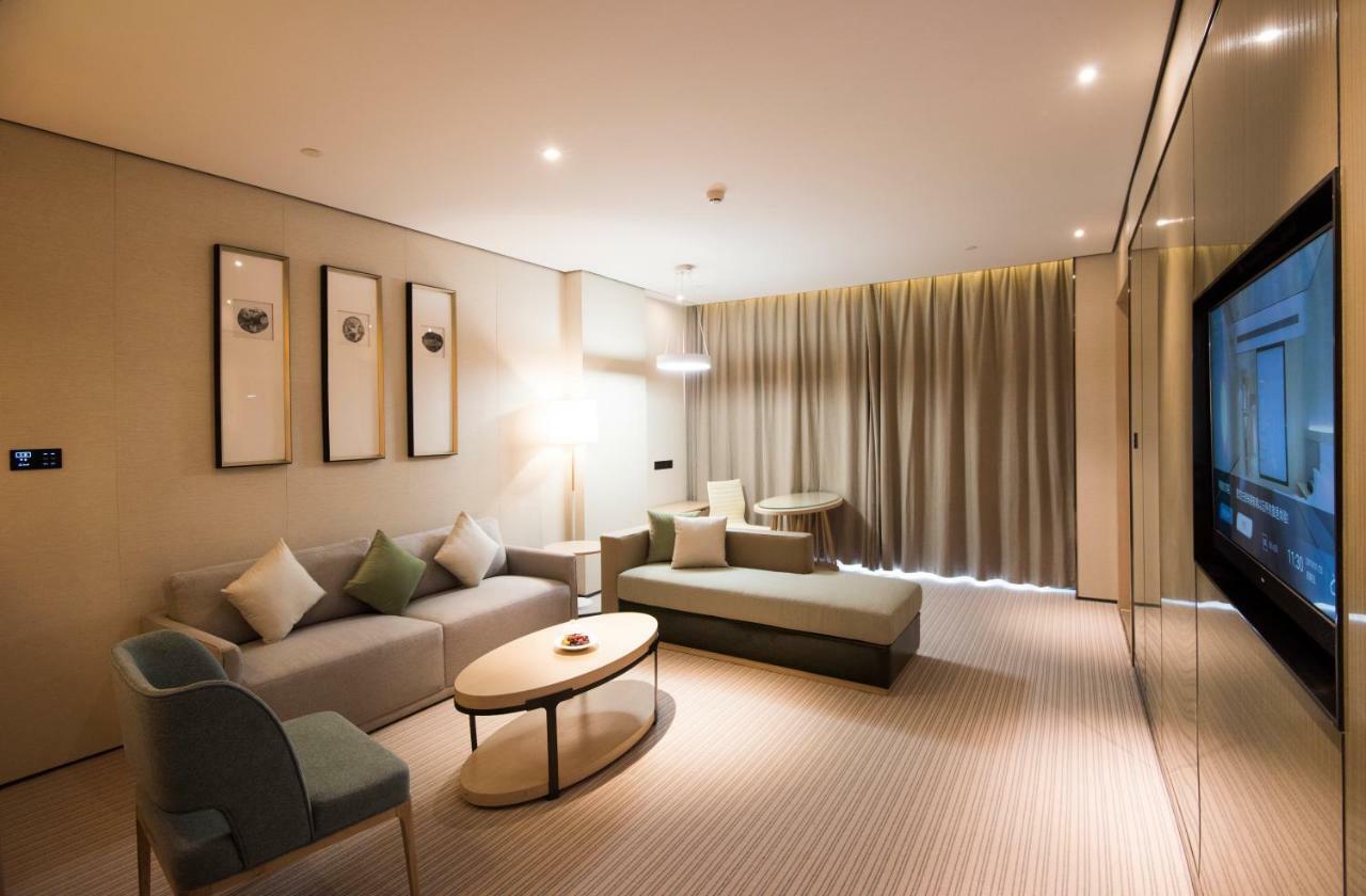 Virtuous World Hotel Foshan Exterior photo