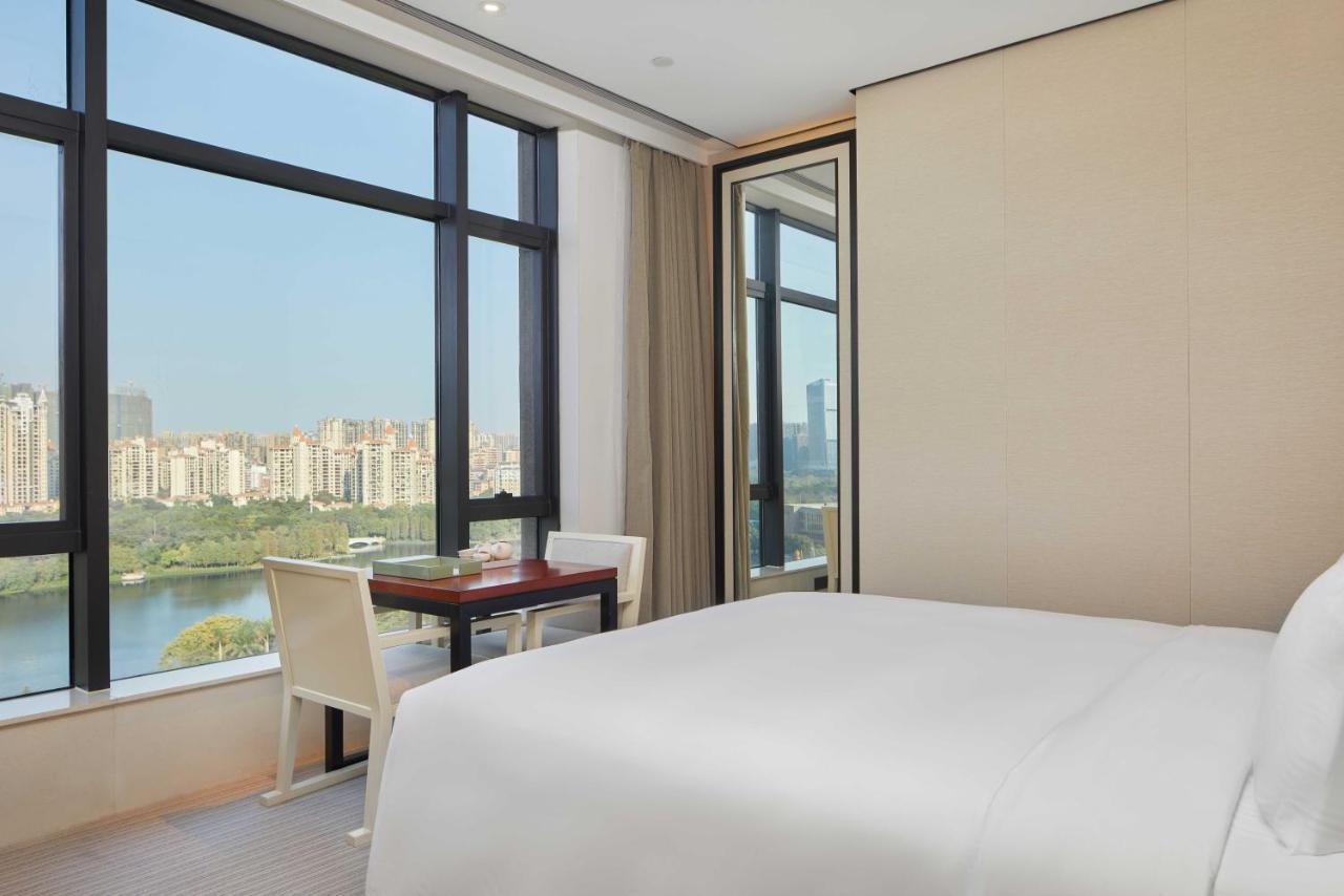 Virtuous World Hotel Foshan Exterior photo